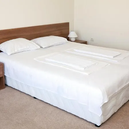 Aparthotel Pacific 3 *